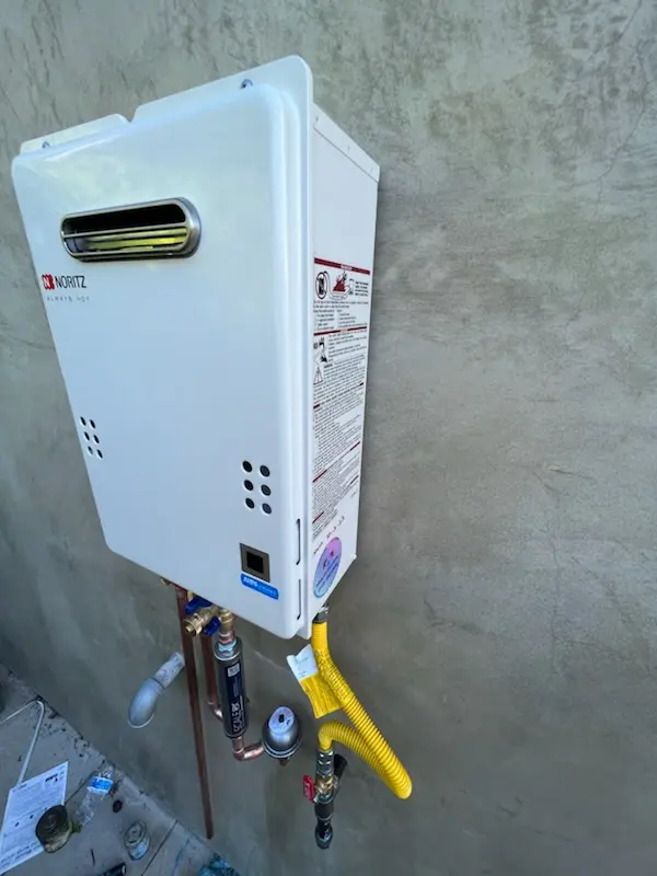 Tankless water heater installation for Rollingreen homes